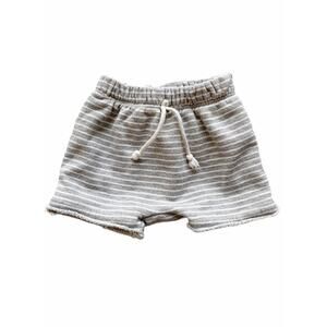 Childhoods Medium Gray Stripe Boy Shorts Size 12-18m